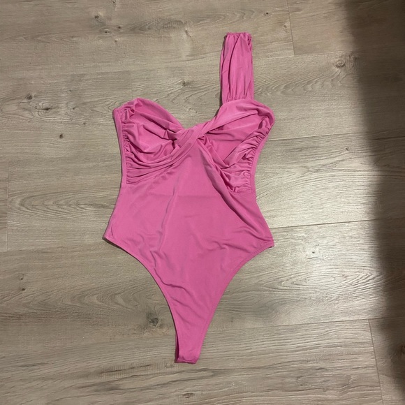 Lovers + Friends Kaela bodysuit - Picture 2 of 9